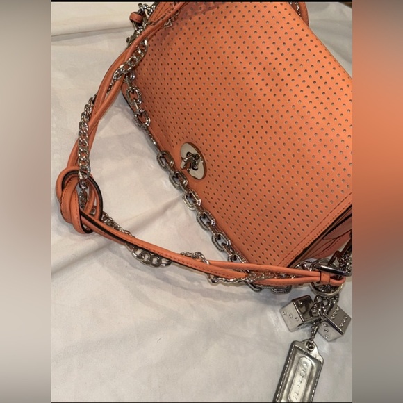 COACH PERFORATED CORAL CROSSBODY WITH ADDITIONAL ACCESSORIES - Picture 12 of 14